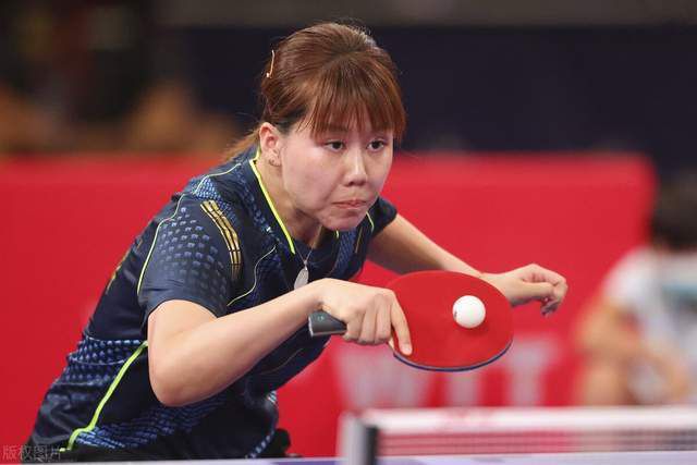 王霜与我们的合约将持续到2026年，她将身披77号球衣为我们的女子一队效力。